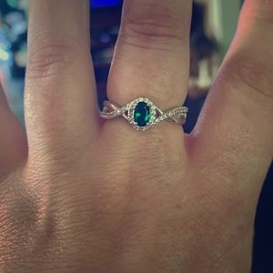 Emerald and white topaz